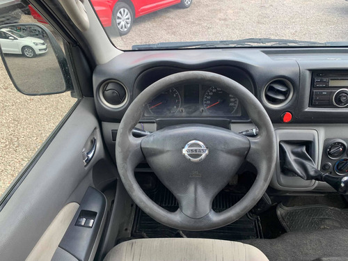 Imagen 15 de 15 de Nissan Urvan 2.5 15 Pas Amplia Aa Mt 2016
