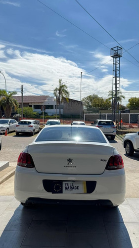 Peugeot 301 1.6 Allure