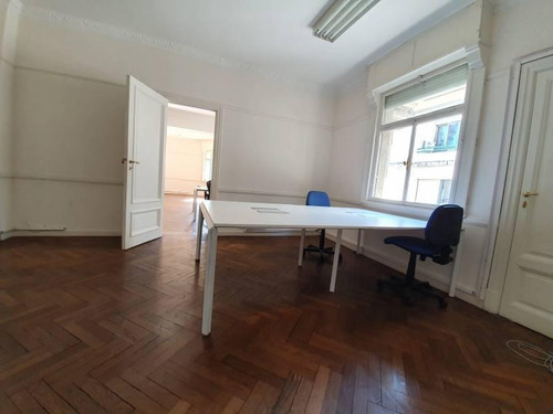 Imagen 9 de 21 de Estudio De 3 Oficinas / Área De Trabajo / Sala De Firmas / San Nicolas / Venta