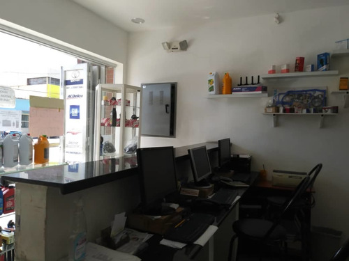 Imagen 3 de 11 de Fondo De Comercio En Av. Michelena De 95mts Mafc-12