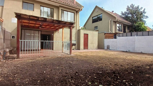 Arriendo Casa Santa Rosa De Huechuraba (90045)