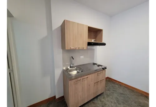 Se Arrienda Apartaestudio En Laureles 303
