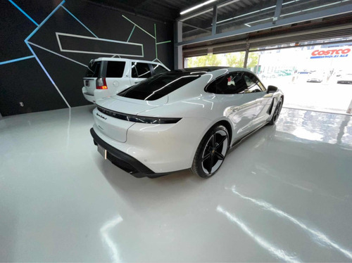 Imagen 8 de 15 de Porsche Taycan Turbo S Taycan Turbo S