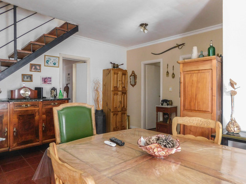 Imagen 3 de 12 de Venta-casa 3 Habitaciones Con Patio Y Cochera. Zona Centro. Tandil.
