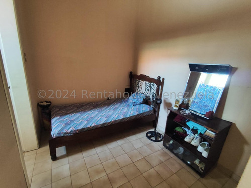 Imponente Casa En Zona Privilegiada Urb Santa Elena, Conjunto Privado Del Este Barquisimeto \\ Mehilyn Perez Tu Asesor De Confianza //