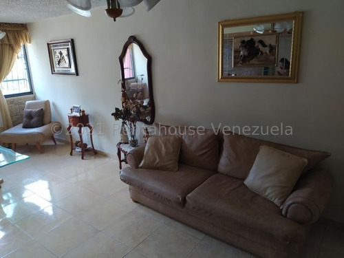 Imagen 7 de 23 de Vendo Penthouse En Urbanización Campo Alegre (turmero), Código 22-6319 Carlos M. 04243535083