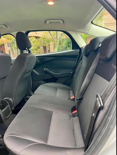 Ford Focus III 1.6 Sedan S