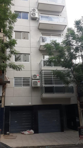 6° Piso -68 M2 Totales- Excelente Piso De 3 Ambientes A Estrenar C/ Baulera.