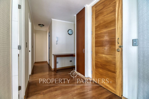 Arriendo Departamento Frente A Espacio Urbano Y Mu...