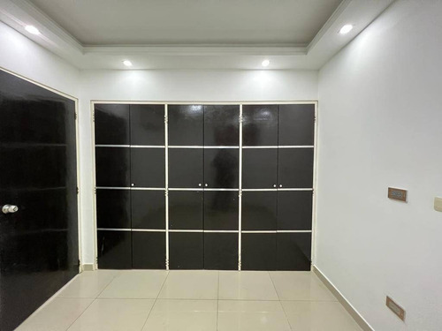 Imagen 11 de 21 de Venta Apartamento Las Chimeneas Valencia 0412-4860923.
