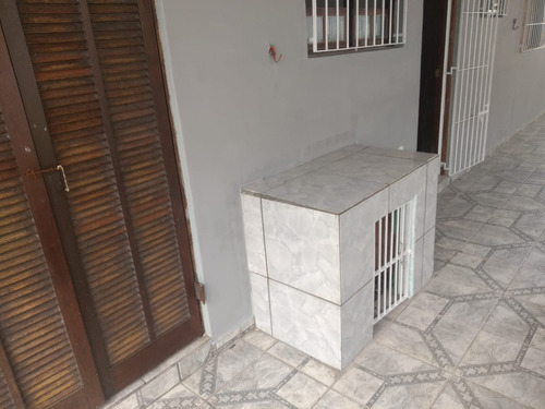 Imagem 14 de 26 de Casa Próximo À Comércios Com Área De Lazer, Piscina E Churrasqueira, No Balneário Gaivota Em Itanhaém, À 1.800 Metros Do Mar