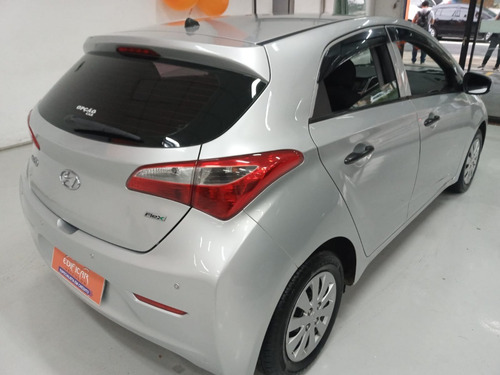Imagem 6 de 10 de Hyundai Hb20 Comfort Plus 1.0