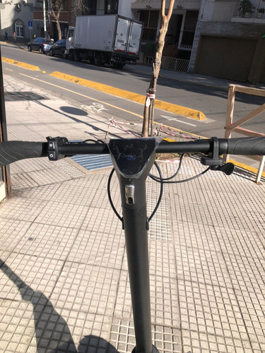 Monopatín Eléctrico Sunra 1200w 45km/h 50km Autonomía V