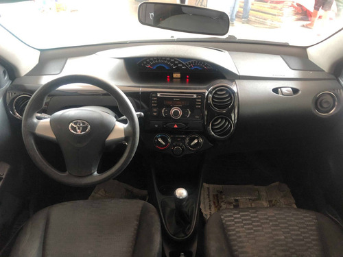 Toyota Etios 1.5 Xs 16v Flex 4p Manual
