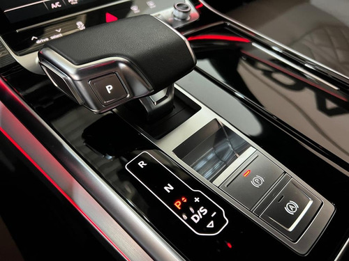 Audi Q8 3.0 TFSI GASOLINA PERFORMANCE BLACK QUATTRO TIPTRONIC