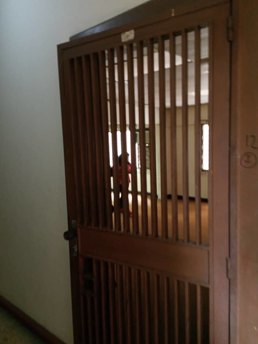 Ideal Apartamento En El Centro De Caracas.