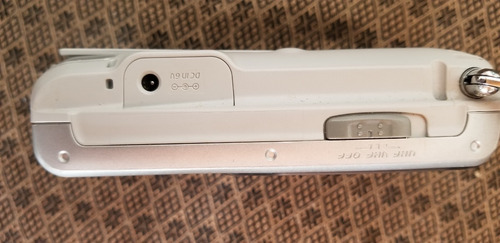 Imagen 3 de 10 de Mini Tv Portatil A Color Marca Casio Modelo Tv-970b De 2.3