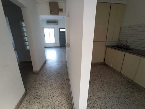 Imagen 3 de 20 de 7 E/ 163 Y 164, Berisso - Casa En Ph En Venta