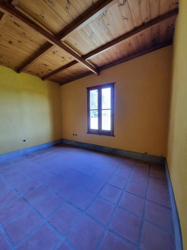 Casa De Campo A Estrenar Sobre Lote De 3800 M2 - Saladillo - Zona Mini Zoo