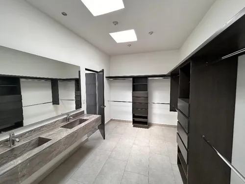 Casa En Venta En Colonia Condado De Asturias, Santiago, Nuevo León