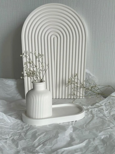 Jarro Bandejas Y Velas Decorativas De Hogar