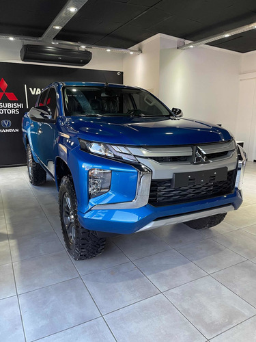 Imagen 9 de 16 de Mitsubishi L200 2023 2.4 181cv Di-d High Power Cuero