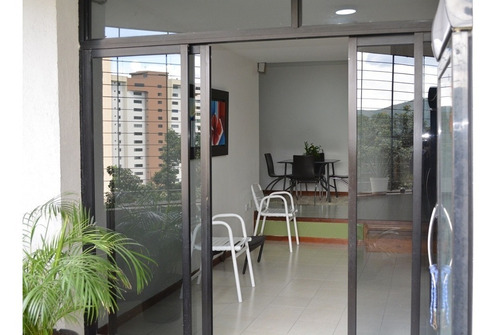 Imagen 8 de 17 de Moderno Apartamento En Valles De Camoruco, Valencia 04124667445 (ata-837)