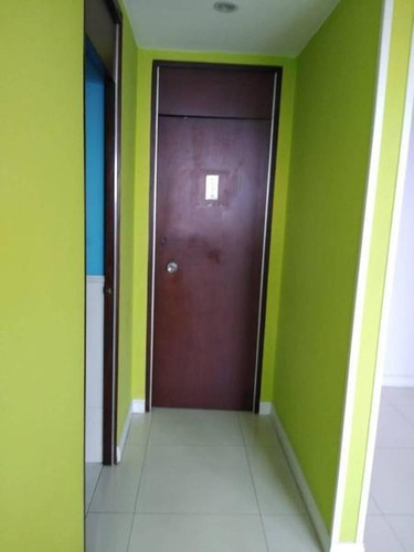 Alquiler - Oficina 400mts - Microcentro.