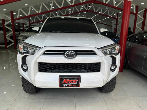 Imagen 3 de 12 de Toyota 4runner Sr5