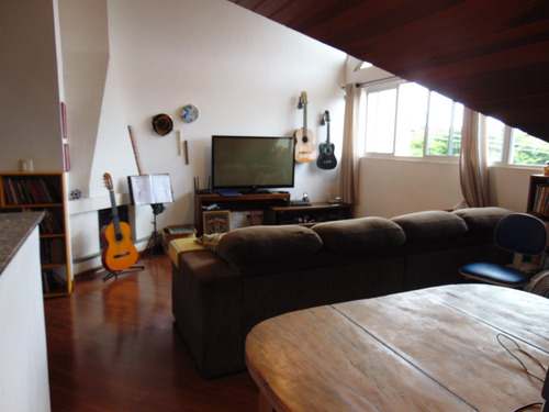 Imagem 25 de 30 de Sobrado Com 5 Dormitórios À Venda Com 182.43m² Por R$ 800.000,00 No Bairro Santa Felicidade - Curitiba / Pr - Sb0658