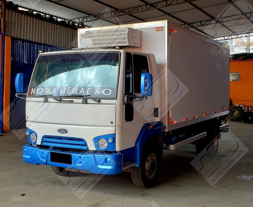 Imagem 2 de 12 de Ford Cargo 1119 - 2015 (baú Thermolander -20°)