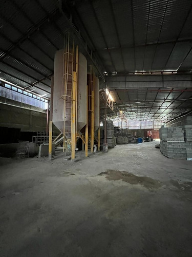 Imagen 19 de 29 de Terreno De 3380 Mt2 Con 5 Galpones, Av Intercomunal, Gran Oportunidad!!