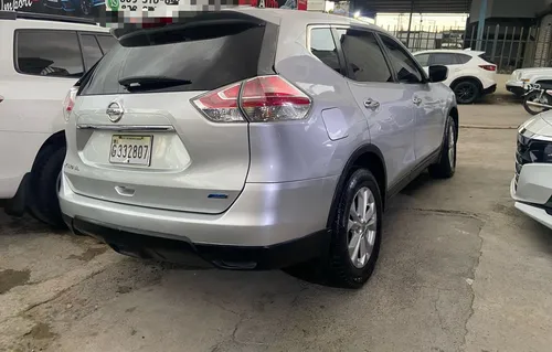 Nissan Xtrail 2015 3 Filas Leather $750,000