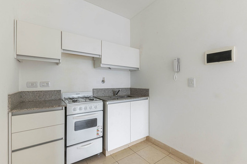 Imagen 10 de 30 de Depto Venta 2 Amb. Gran Balcón. Exc. Ubicación!