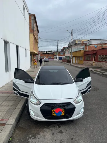 Hyundai Accent 1.6l 4 p
