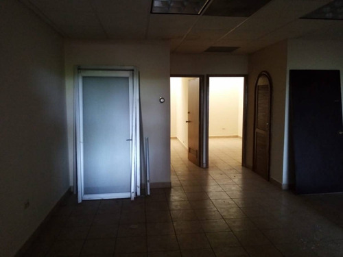 Imagen 3 de 21 de Se Renta Local Comercial En Col. Centro.