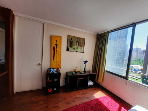 Remate Departamento Amoblado, Santiago. (72234)