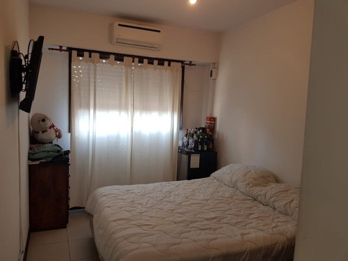 Imagen 4 de 5 de Departamento En Venta En Moron Centro