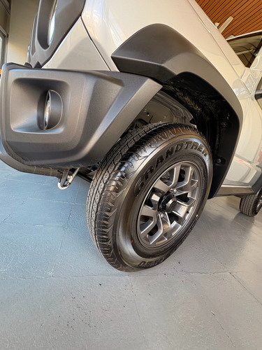 Suzuki Jimny 1.5 Glx At Monotone