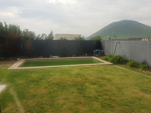 Casa En Venta Condominio Chamisero, Excelente Seguridad.