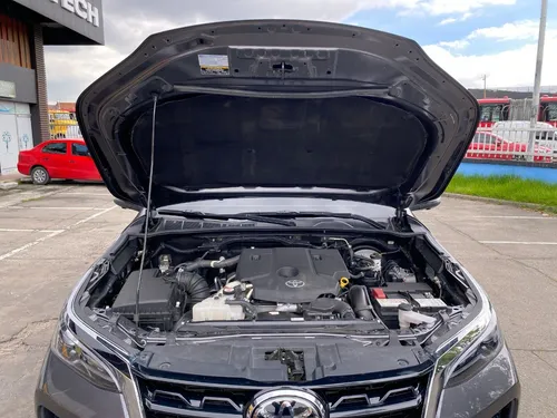 Toyota Fortuner 2.4 SRV AT