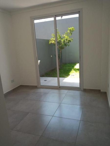 Imagen 9 de 14 de Departamento De 2 Ambientes Con Cochera Y Baulera