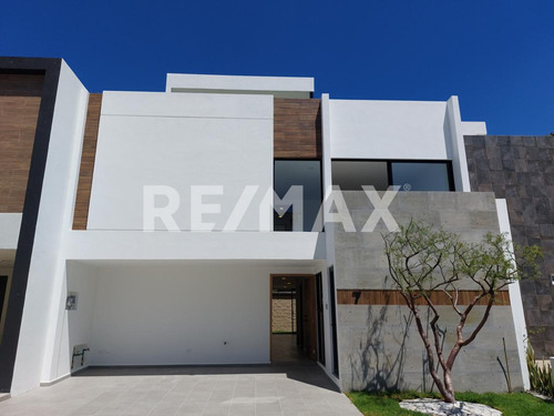 Casa En Venta Parque Coahuila En Lomas De Angelopolis