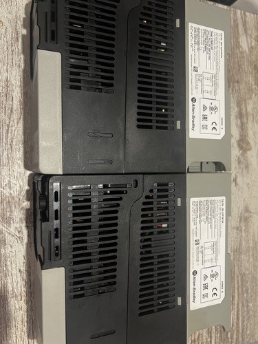 Power Flex 525 25a-d2p3n104 Allen Bradley 1hp (Usado)