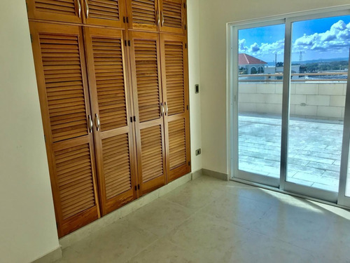 Imagen 15 de 21 de Pent-house En Alquiler En Urb. Real