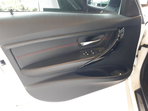 Imagen 14 de 15 de Bmw Serie 3 2014 2.0 328i Sedán Sport 245cv