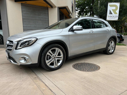 Mercedes-Benz Clase GLA 1.6 Gla200 Urban 156cv