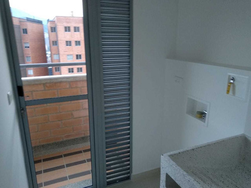 Imagen 10 de 14 de Apartamento En Venta Itagüí A Tres Cuadras Del Parque