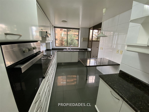 Departamento En Arriendo De 4 Dorm. En Las Condes