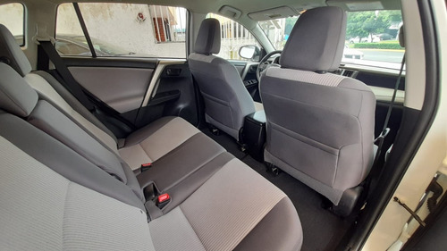 Imagen 15 de 15 de Toyota Rav4 Le 2015